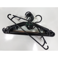 Вішалка пластикова з поворотним гачком (чорна,1сорт ) 38х0,7см